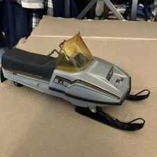 Vintage 1979 Ertl John Deere Trailfire 440 Battery Op Toy Snowmobile