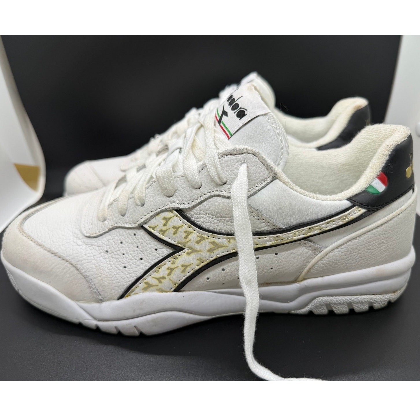 Diadora Maverick H.O.C White Rich Gold Athletic Tennis Shoes Men size 8.5