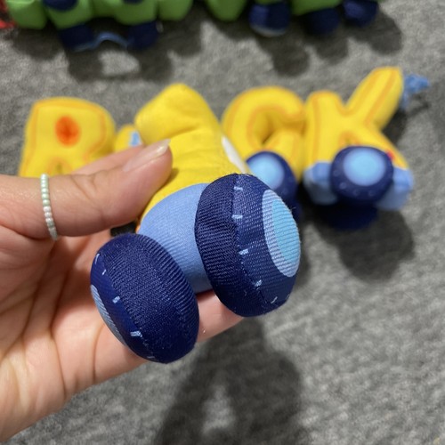 PBS Word World Wordworld Magnetic Pull Apart Plush Train & Truck Toy Magnets - Picture 3 of 19