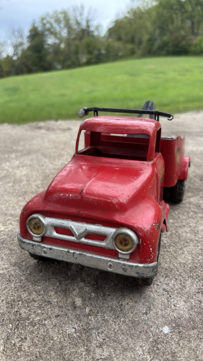 VINTAGE 1956 TONKA AAA TOW TRUCK / WRECKER – PRESSED STEEL – VERY