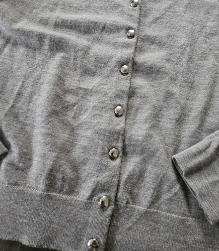 Banana Republic Extra Fine Merino Wool Button Cardigan Sweater Gray Medium - Picture 3 of 7