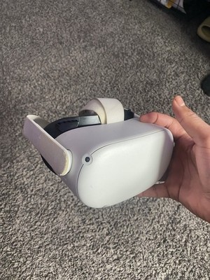 Meta Oculus Quest 2 Standalone VR Headset White