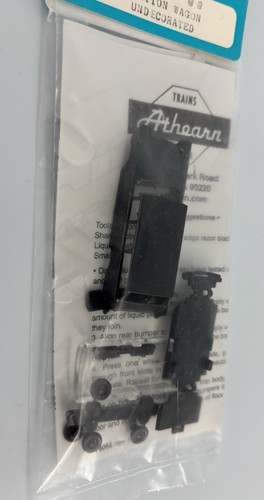 Athearn HO Scale Station Wagon Undecorated Automobile Kit #1371 Sealed NOS - Picture 3 of 4