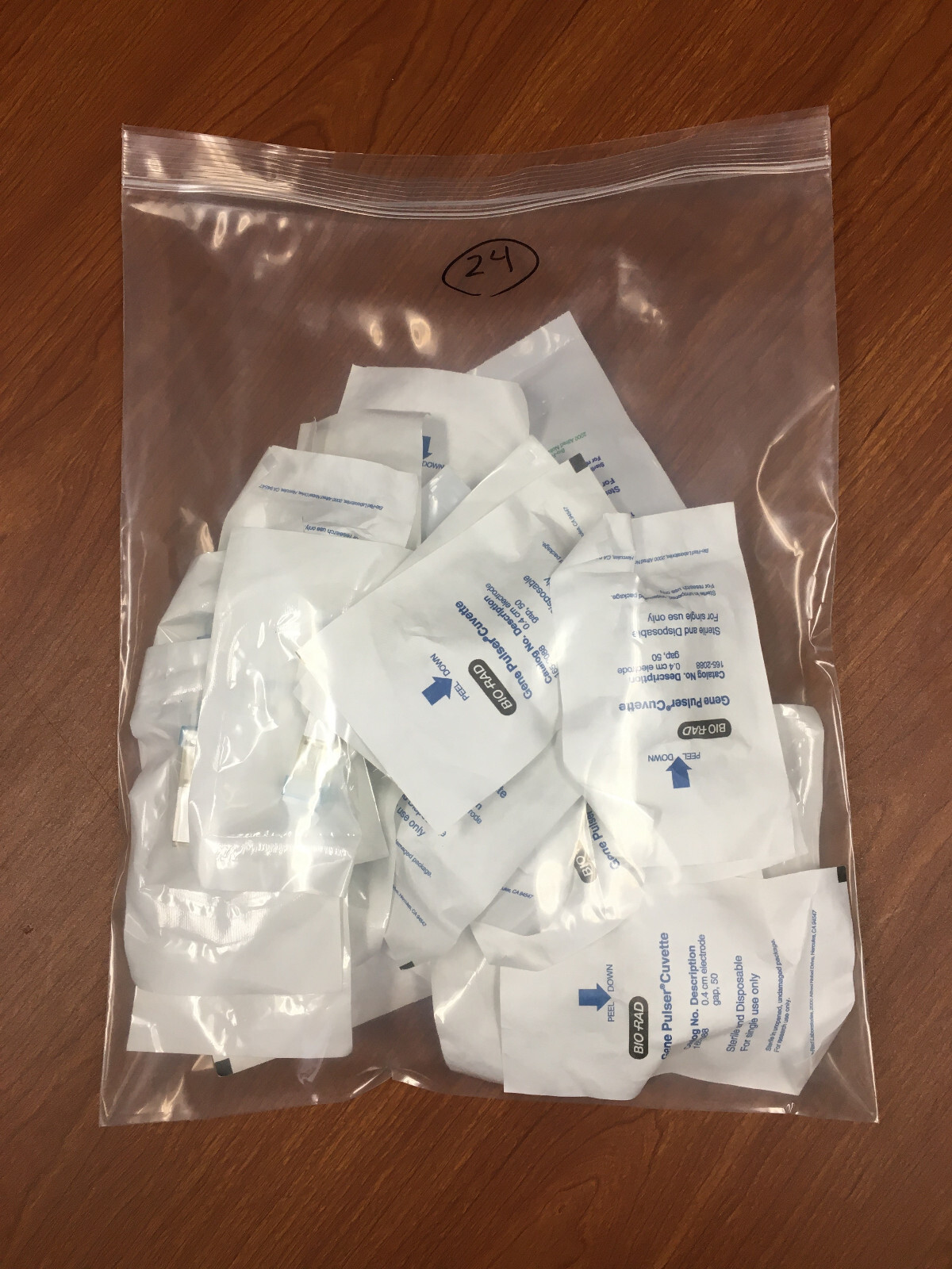 Total of 44 BioRad Gene Pulser Electroporation Cuvettes 0.4cm 1652088