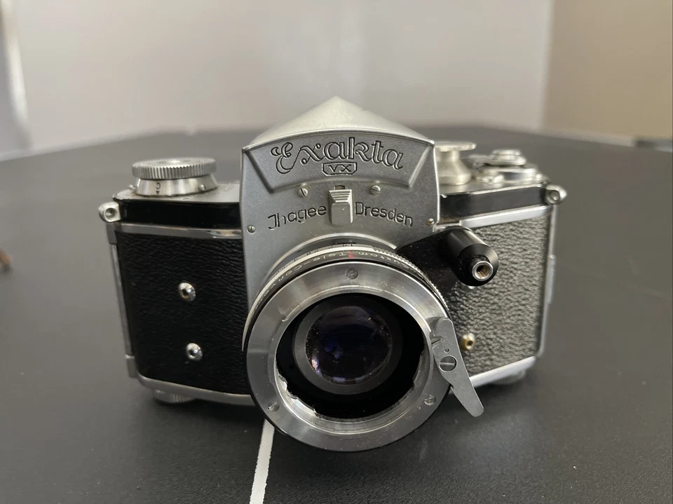 Cámara SLR de película de 35 mm Ihagee Exakta VX IIa viene con estuche venta como está solo piezas. Foto 2 de 4