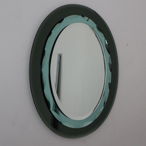 Mid-century modern italian oval green mirror by Cristal Art, Italy, 1960s - Picture 3 of 13