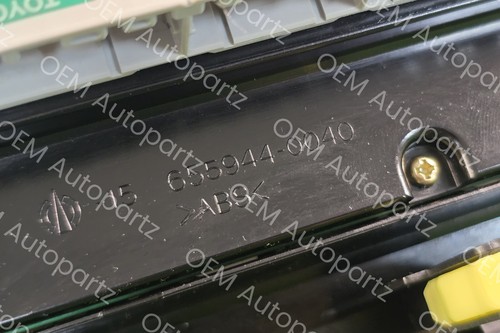 Toyota Land Cruiser UZJ100 1998-2002 Climate Controller Air Vents Bezel OEM RHD - Picture 12 of 21