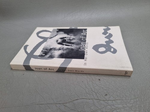 Joan of Arc: in Her Own Words by Joan of Arc (1996, Paperback) Book - Foto 3 di 7