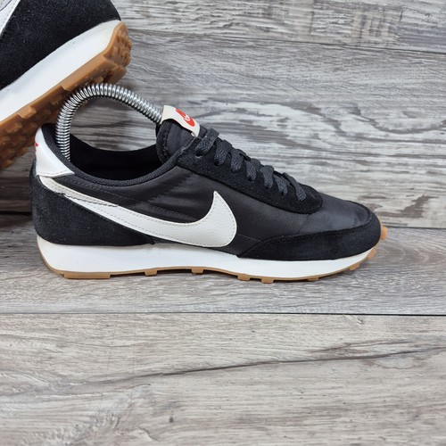 Nike Womens Daybreak CK2351-001 Running Size 7 Gym Yoga Fitness Shoes Sneakers - Picture 12 of 13