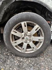 Set of 4 Land Rover Discovery 4 alloy wheels and WINTER tyres (10 years old)