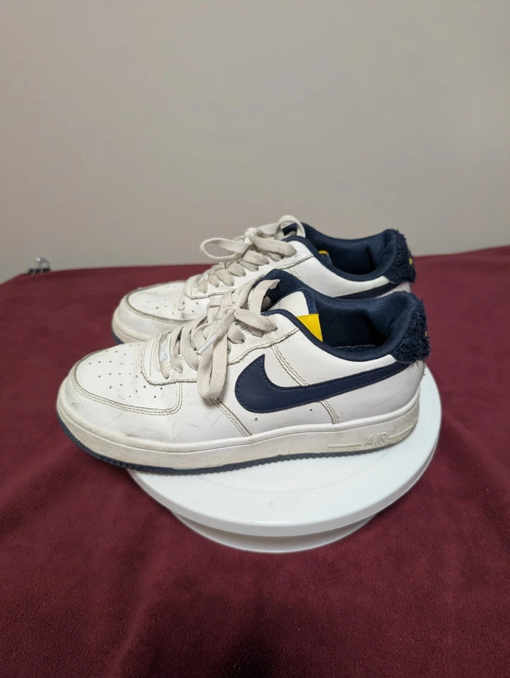 Nike Air Force 1 '07 LV8 Varsity Jacket - Michigan - DO5220-141 - Size 8 Mens - Image 4 of 4