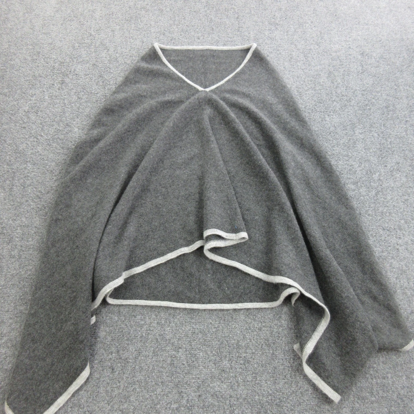 Captiva Cashmere Sweater Cape Womens One Size Gray 100% Cashmere V Neck Knit