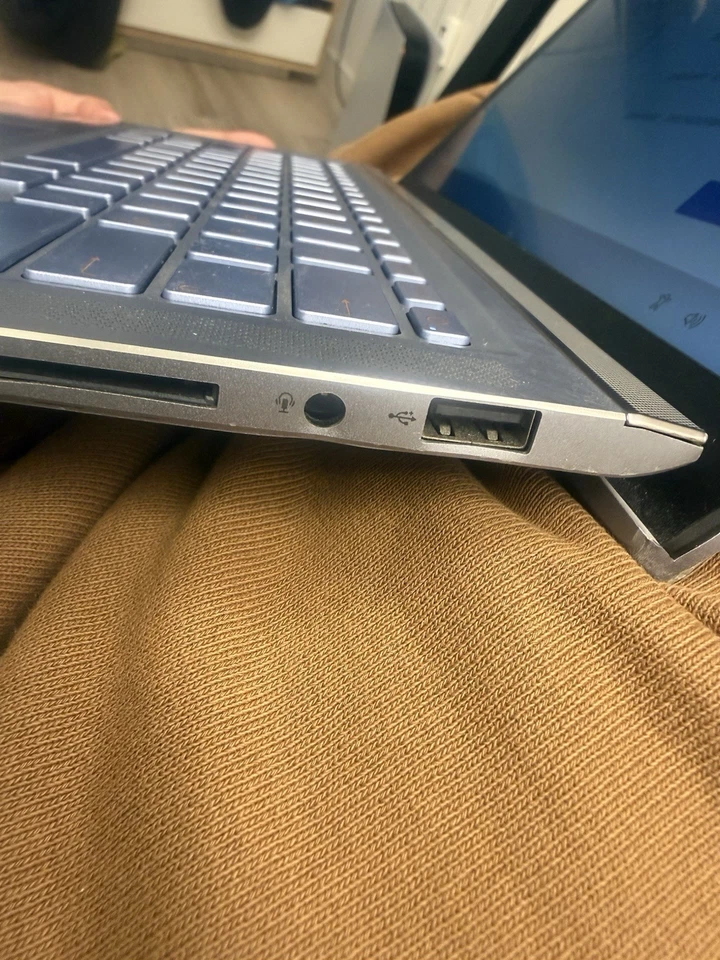 ultrabook Asus zenbook 14 UM431D - Ryzen u3500 8gb ram 512gb - usato - Immagine 4 di 4