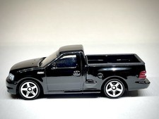 Hot Wheels Custom Made 🔥😎Die-Cast Metal - '99 Ford F-150 SVT Lightning ⚡️⚡️
