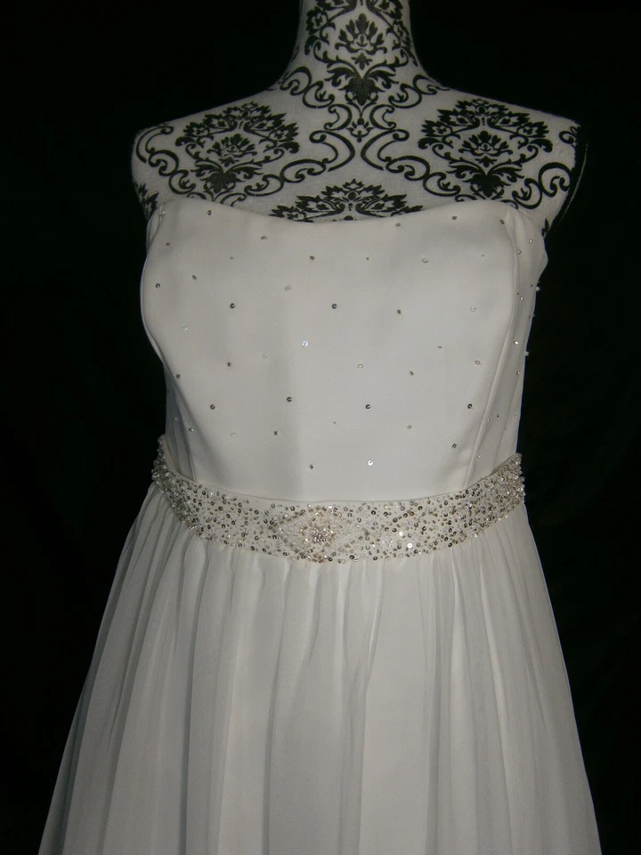 Vestido de novia Eden Bridals talla 10-12 columna funda sin tirantes organza $1,300 Foto 2 de 4