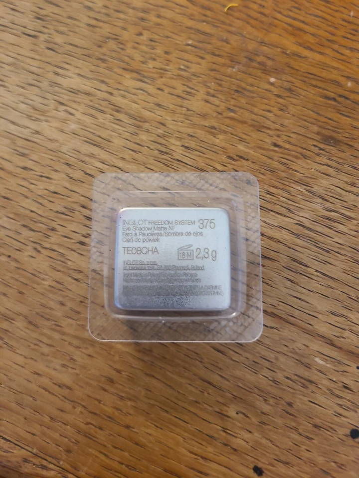 INGLOT FREEDOM SYSTEM Matte Eye Shadow US purple #375 - Image 4 of 4