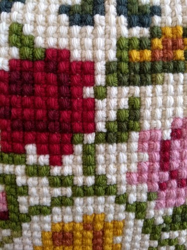 Vintage Needlepoint Roses Floral Country Cottage Core Pillow Estate Find - Picture 4 of 7