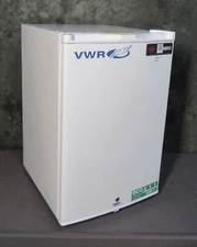 VWR HCUCFS-0404 Undercounter 10°C 5-CuFT Lab Refrigerator