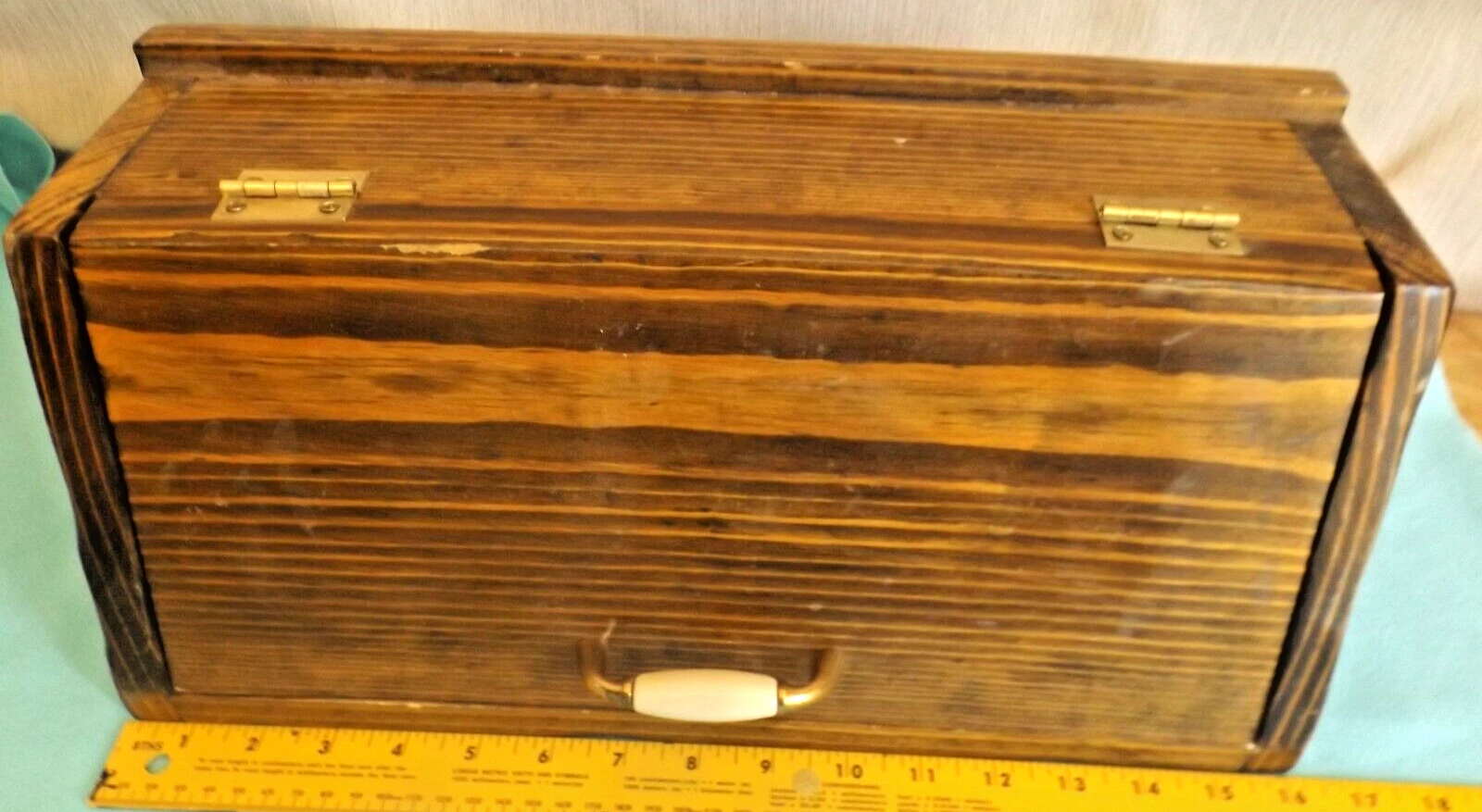 VINTAGE Country Style Bread Box Wood Storage box Hand Crafted Primitive