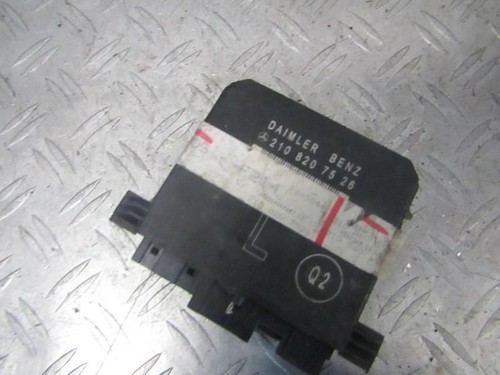 Mercedes-Benz E-CLASS 1997 Door control relay (DOOR CONTROL UNIT M #323820-38