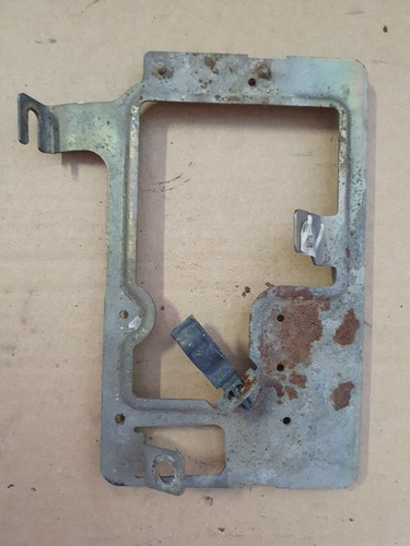 VW GOLF MK3 SYNCRO VR6 16V ENGINE ECU CONTROL UNIT HOLDER BRACKET 1H1906328