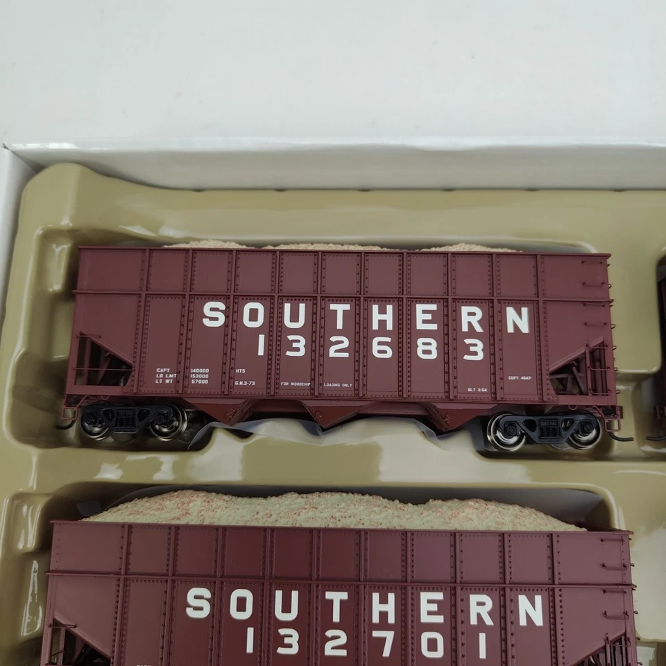 Athearn HO Scale RTR Southern 40' Wood Chip Hopper Ribbed 4 Pack Set 76411 NEW - Image 3 of 4