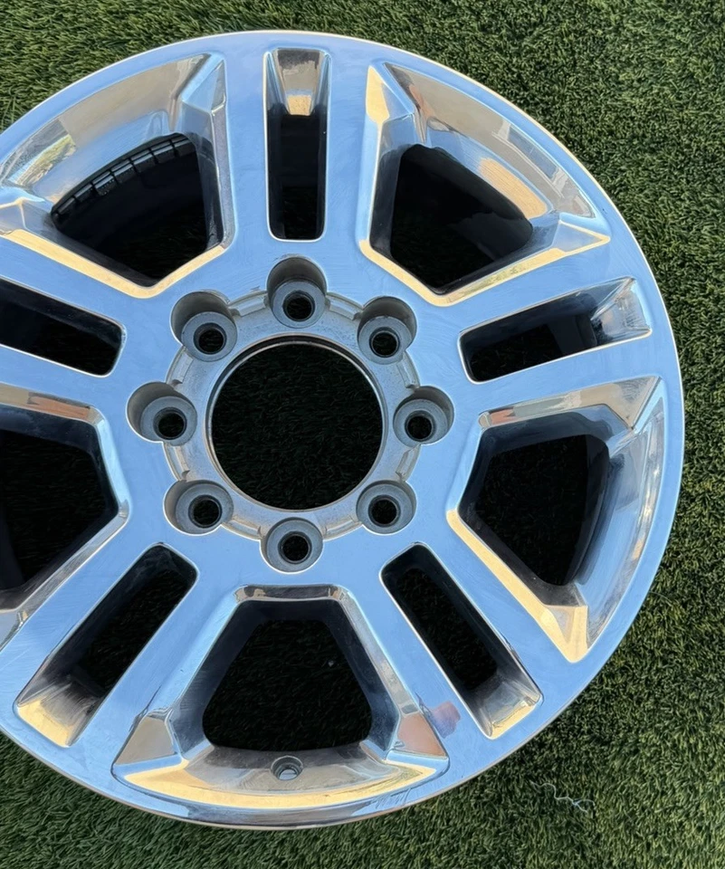 Llanta cromada 20x8,5 8x180 mm CHEVROLET SILVERADO-2500 22909144 5705 Foto 3 de 4