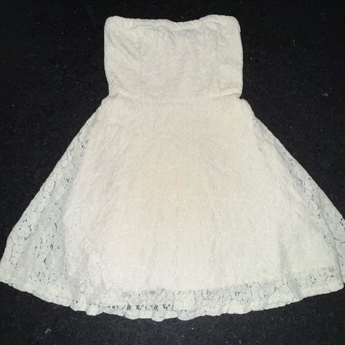 UEC HOLLISTER IVORY CREAM STRAPLESS LINED LACE MINI DRESS SZ SMALL - Picture 3 of 12