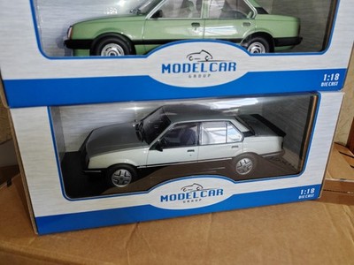 1/18 Boxed Model Car Group Mcg18460 Opel Ascona C SR silber (Cavalier MK2)