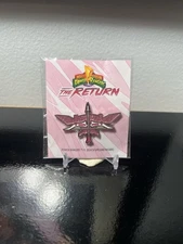 Boom Studios Power Rangers The Return - Pink Ranger Power Bow Pin (Kickstarter)