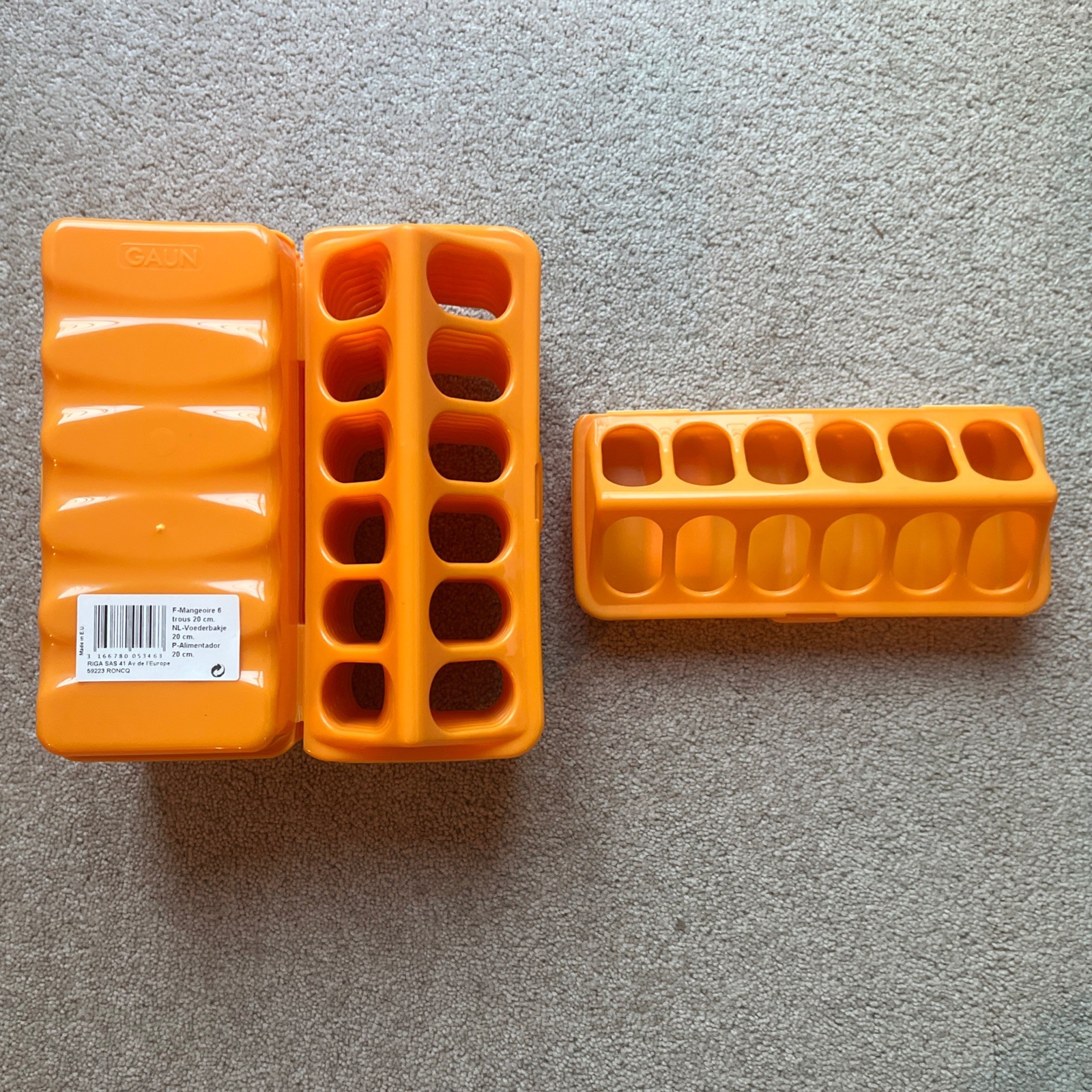 10 Gaun Plastic Chicken Feeders. 20cm. Orange. New. Free P&P