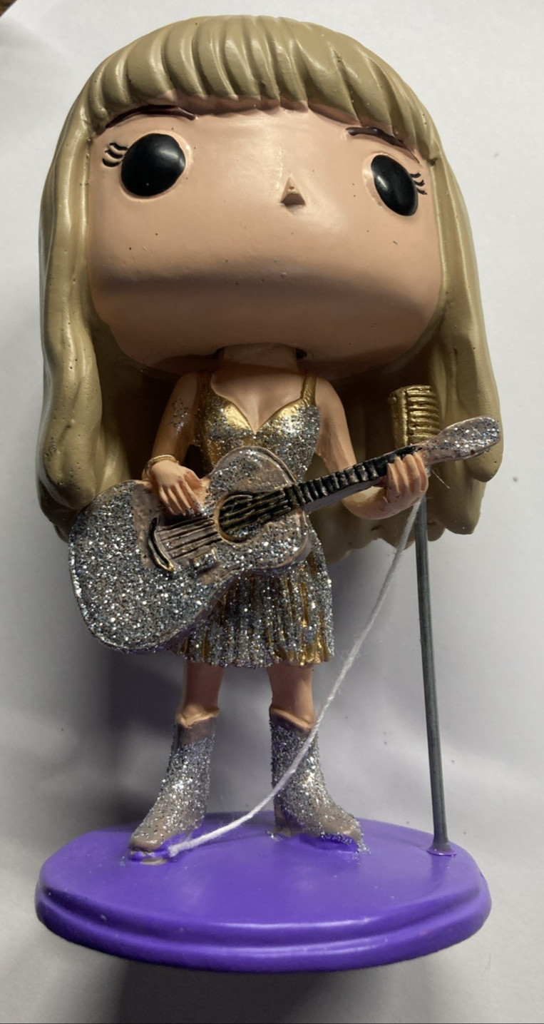 Taylor Swift doll 1989 Travis Kelce Music Idol Singer