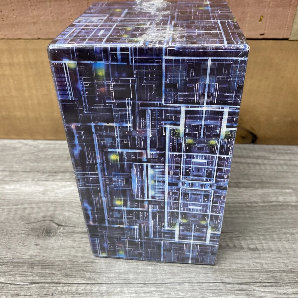 *Sealed* Star Trek: The Next Generation The Borg Collective 1996 4-Tape VHS Set  - Image 4 of 4