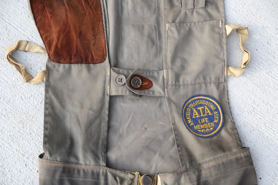 Vtg Bob Allen Gun Club Trap Shooting Hunting Vest Small Peters Remington Patches - Image 4 of 4