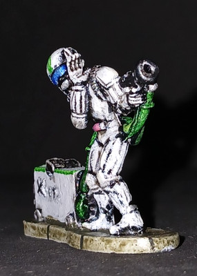 Paranoia  Trouble Shooter Lady - Grenadier 1987 OOP Painted 25mm Lead mini