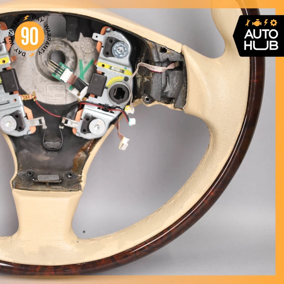 08-19 Volante Maserati GranTurismo M145 palo de rosa beige 26717629 OEM 47k Foto 4 de 4