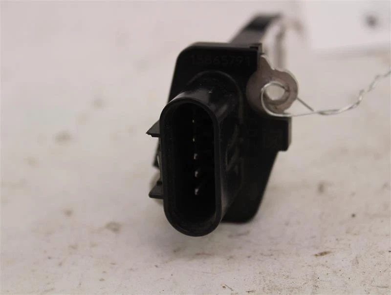 Used Fuel Injection Air Flow Meter fits: 2012 Buick Regal 2.4 Grade A - Image 3 of 4