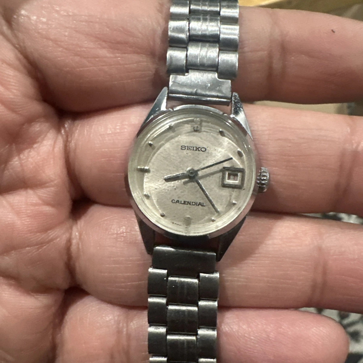 Preços baixos em Relógios de pulso feminino Seiko Brass Caso 