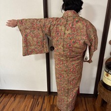 Pure silk kimono, small pattern, no fraying on the back, no stains