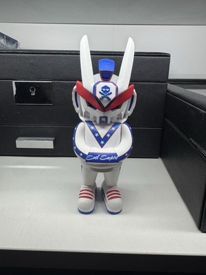 Evil Empire TEQ63 6  Vinyl Figure   Sket-One x Quiccs x Martian Toys