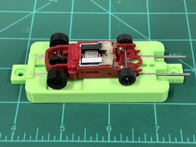 Hot Green  Slot Car Break In Stand For HO Super 7  Viper Lifelike Tyco Super G+