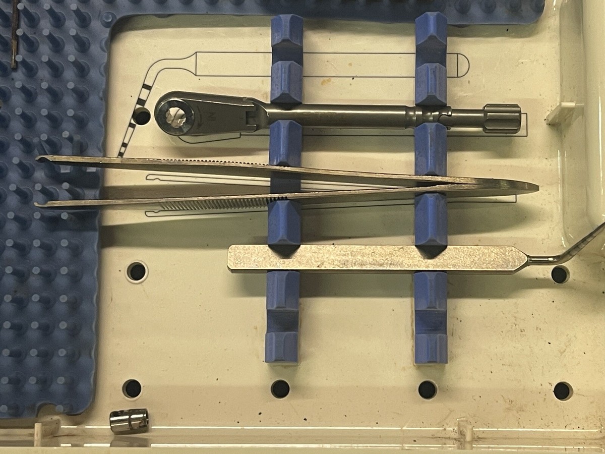 Astra Tech Dental Implant Surgical Kit With Tools | eBay