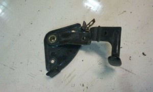 Audi 100 C4 4A Öffner Griff für Motorhaube Motorhaubenöffner