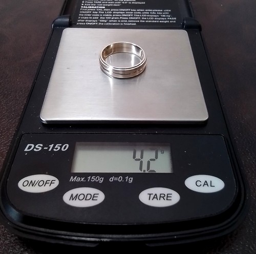 STUNNING 9CT 2 TONE GOLD WEDDING RING BAND HEAVY 4.2 GRAMS - Picture 7 of 7