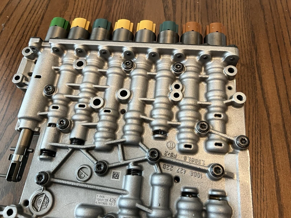 6HP26 ZF Automatic Auto Transmission Gearbox Mechatronics Valve Body OE BMW F01 Foto 3 de 3