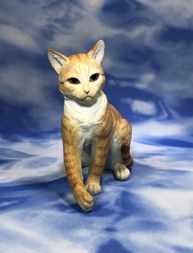 CA Country Artists "Ginger Tabby - Pawing" Resin Cat Figurine #01687 As Is - Picture 1 of 16