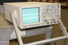 HITACHI V1565 100MHz Dual Channel Oscilloscope