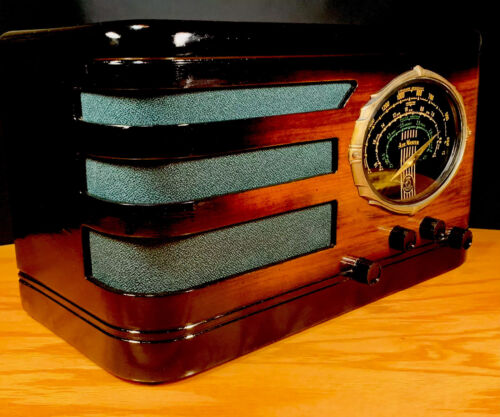 Old Antique Wood Airmaster Vintage Art Deco Radio Restored & Working w/Bluetooth - Afbeelding 1 van 16