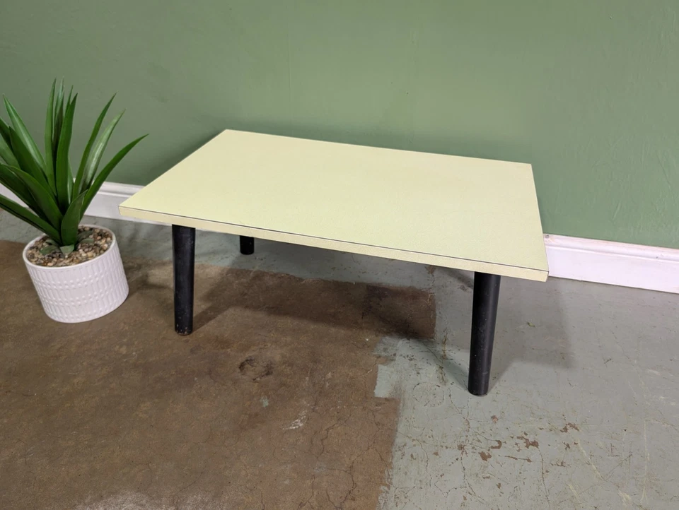 Vintage Formica Coffee Side Table Mid Century Modern. 1960s Yellow/Green - image 3 of 4