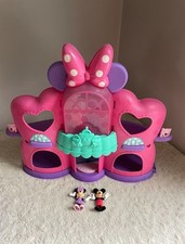 Fabuloso centro comercial Fisher Price Disney Minnie Mouse con figuras carrusel